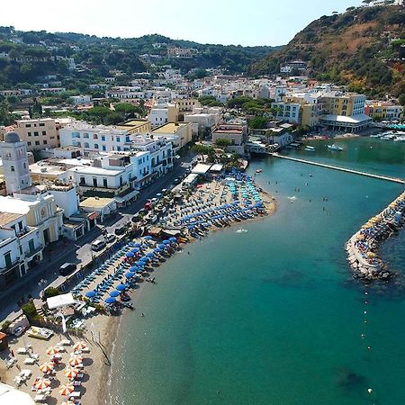 B&B Celestina Ischia Lacco Ameno  ภายนอก รูปภาพ