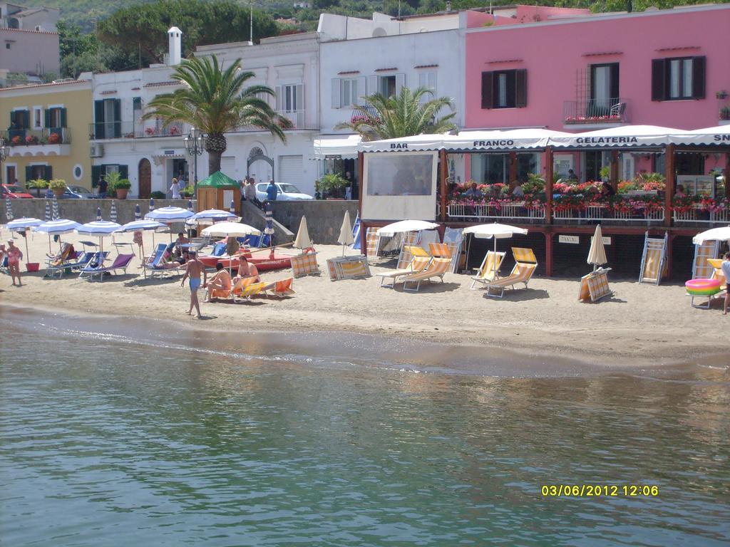 B&B Celestina Ischia Lacco Ameno  ภายนอก รูปภาพ