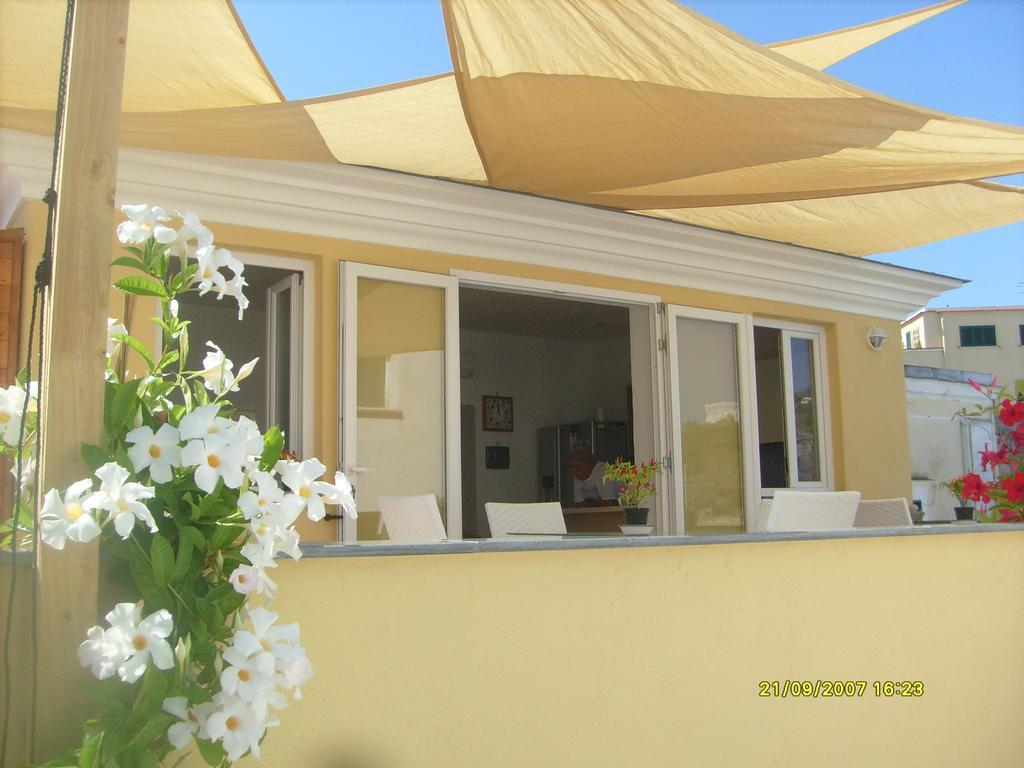 B&B Celestina Ischia Lacco Ameno  ภายนอก รูปภาพ