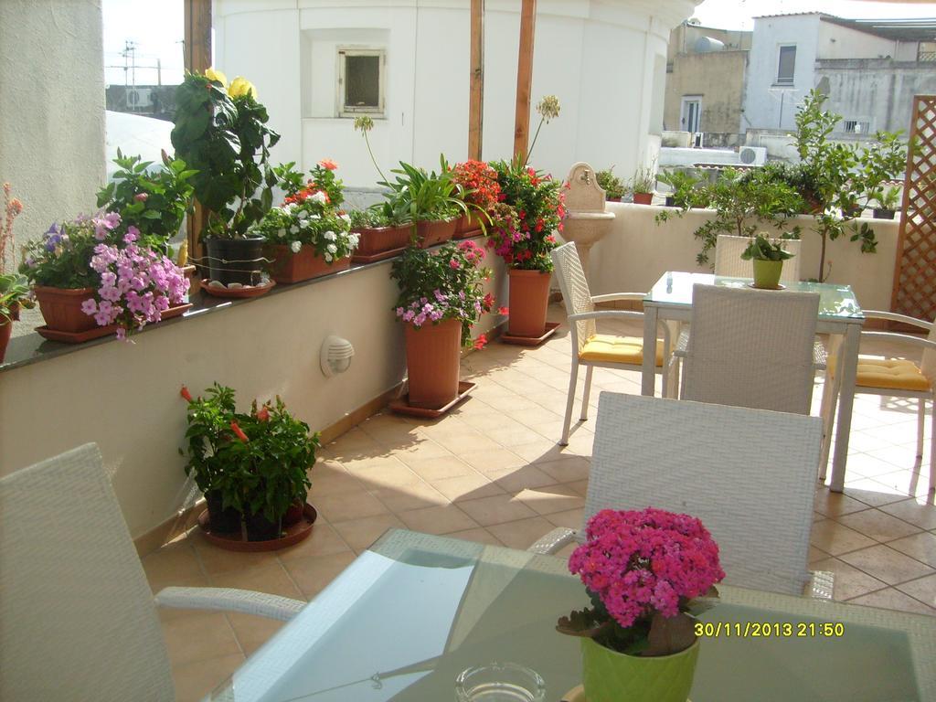 B&B Celestina Ischia Lacco Ameno  ภายนอก รูปภาพ
