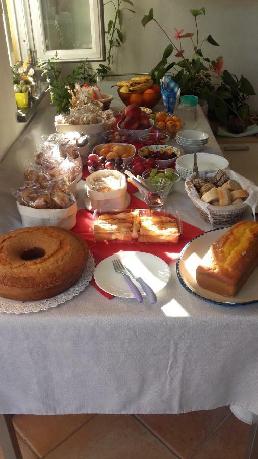 B&B Celestina Ischia Lacco Ameno  ภายนอก รูปภาพ
