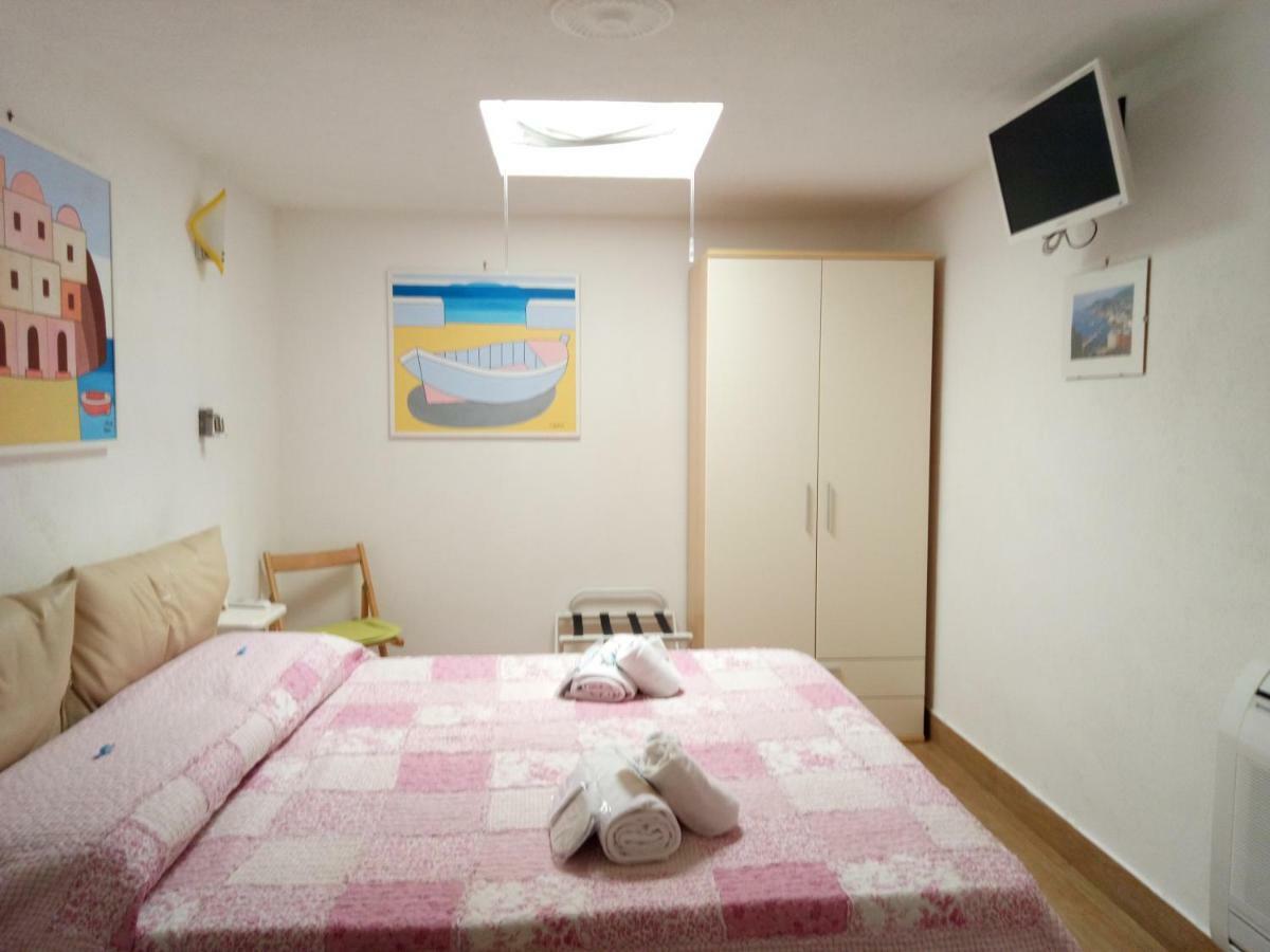 B&B Celestina Ischia Lacco Ameno  ภายนอก รูปภาพ