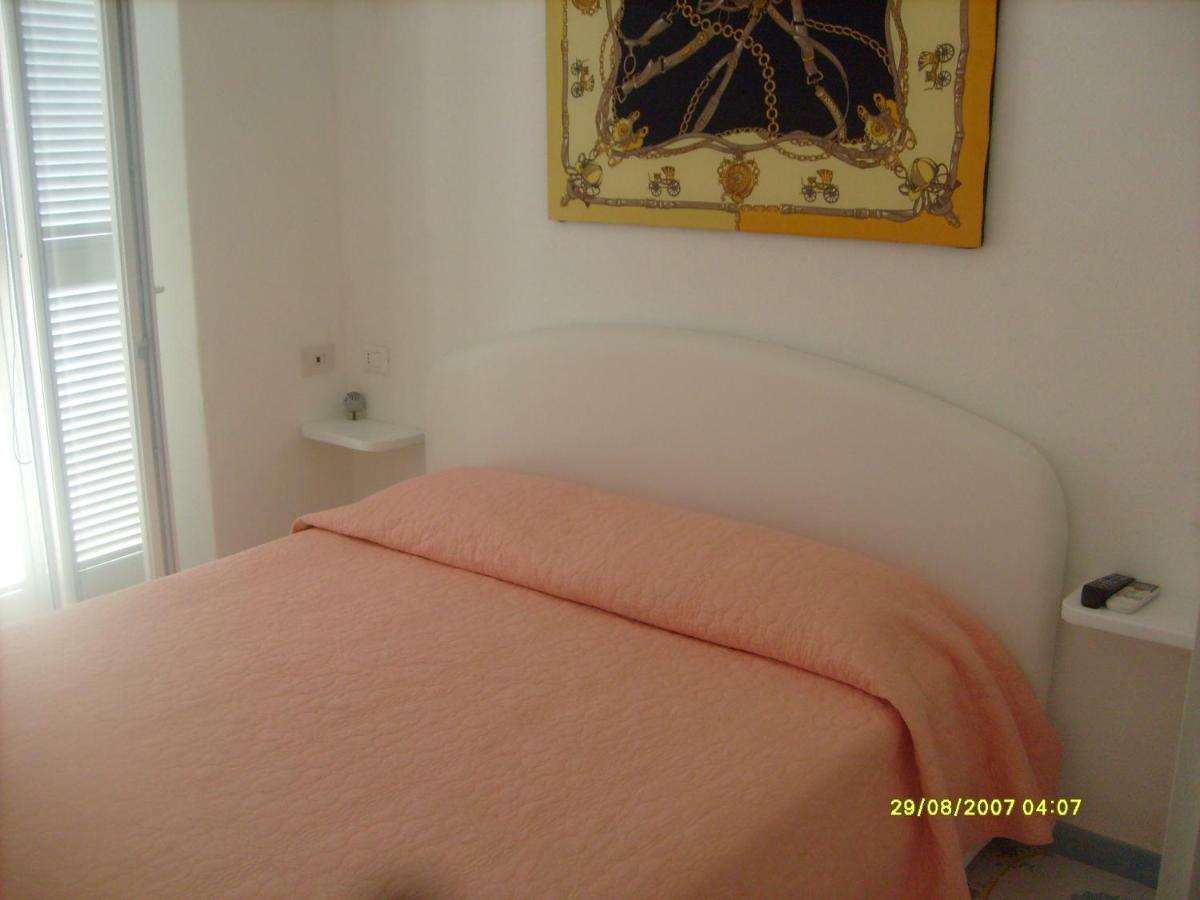 B&B Celestina Ischia Lacco Ameno  ภายนอก รูปภาพ